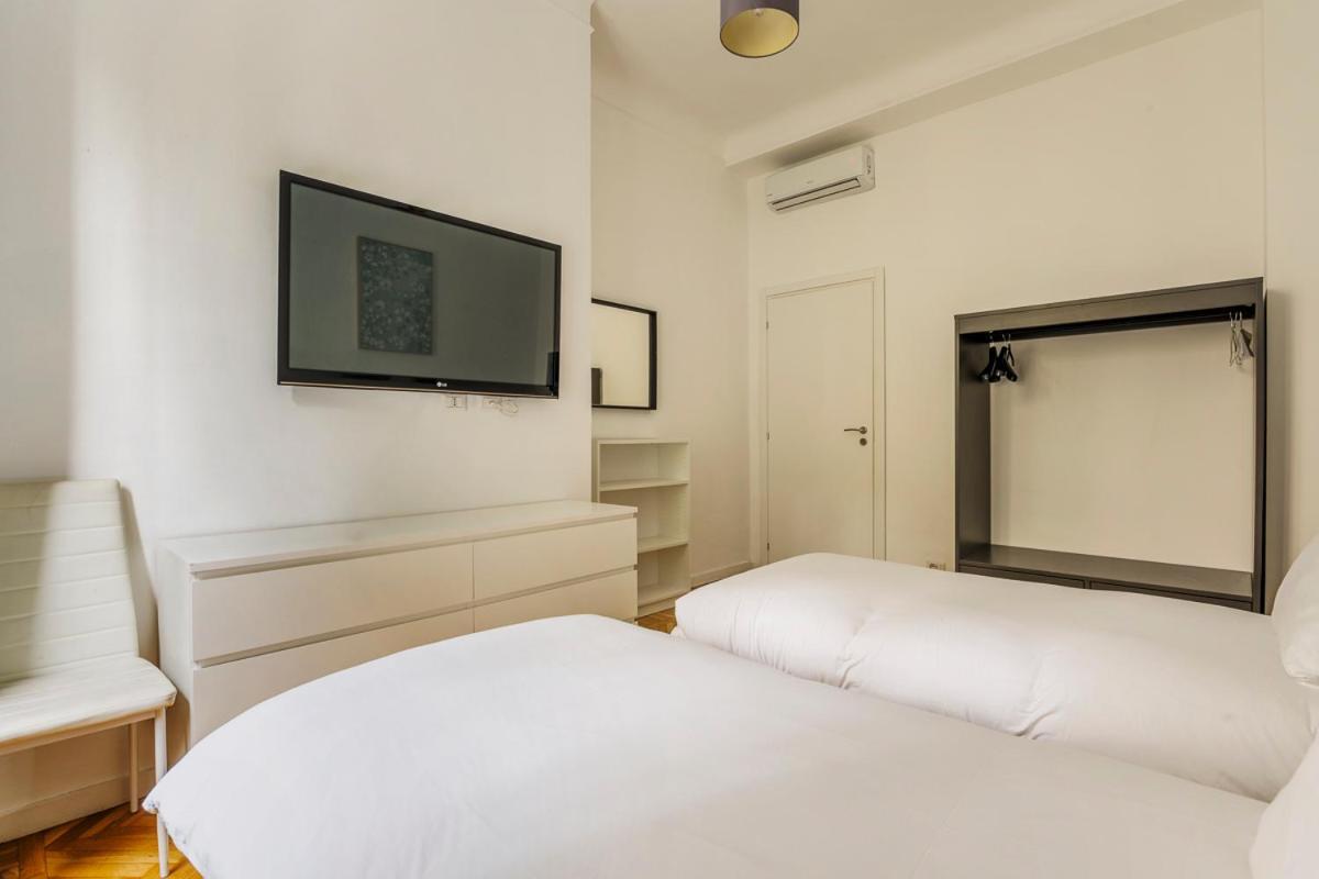 Luxury 4 Bedrooms Apartments Close To Duomo Μιλάνο Εξωτερικό φωτογραφία