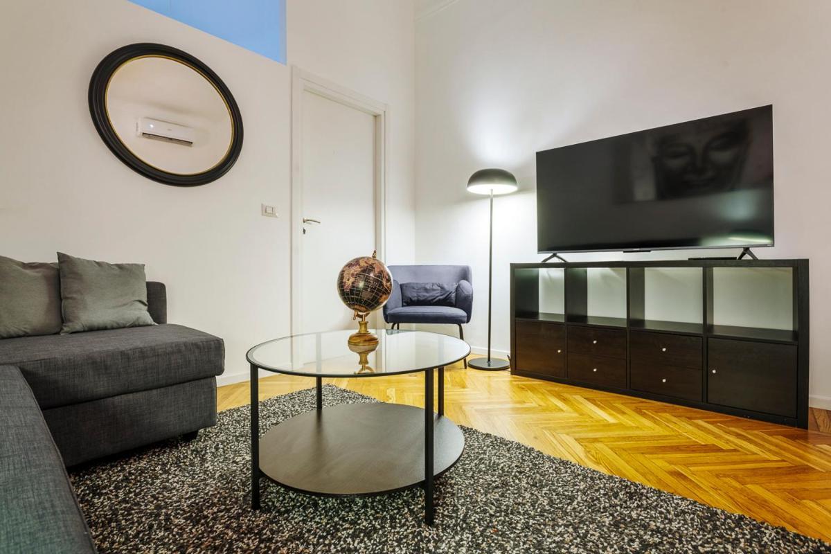 Luxury 4 Bedrooms Apartments Close To Duomo Μιλάνο Εξωτερικό φωτογραφία